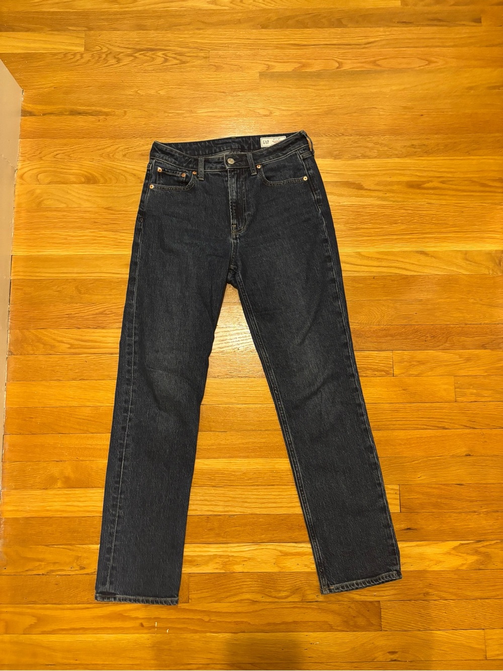 GAP High-Rise 90’s Straight-Leg Jeans in Medium Blue Wash